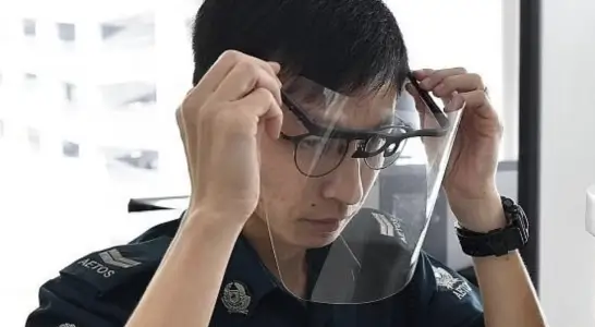 DSTA Face-Shield to Protect Front-Line Workers in Coronavirus Fight